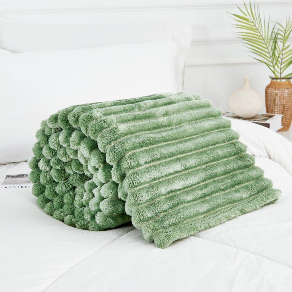 Chunky Ribbed Fleece Throw Soft Warm Cosy Couch Sofa Settee Chair Bed Blanket