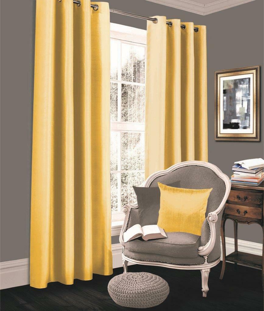 PAIR OF THERMAL INSULATING LIGHT BLACKOUT EYELET TOP CURTAINS