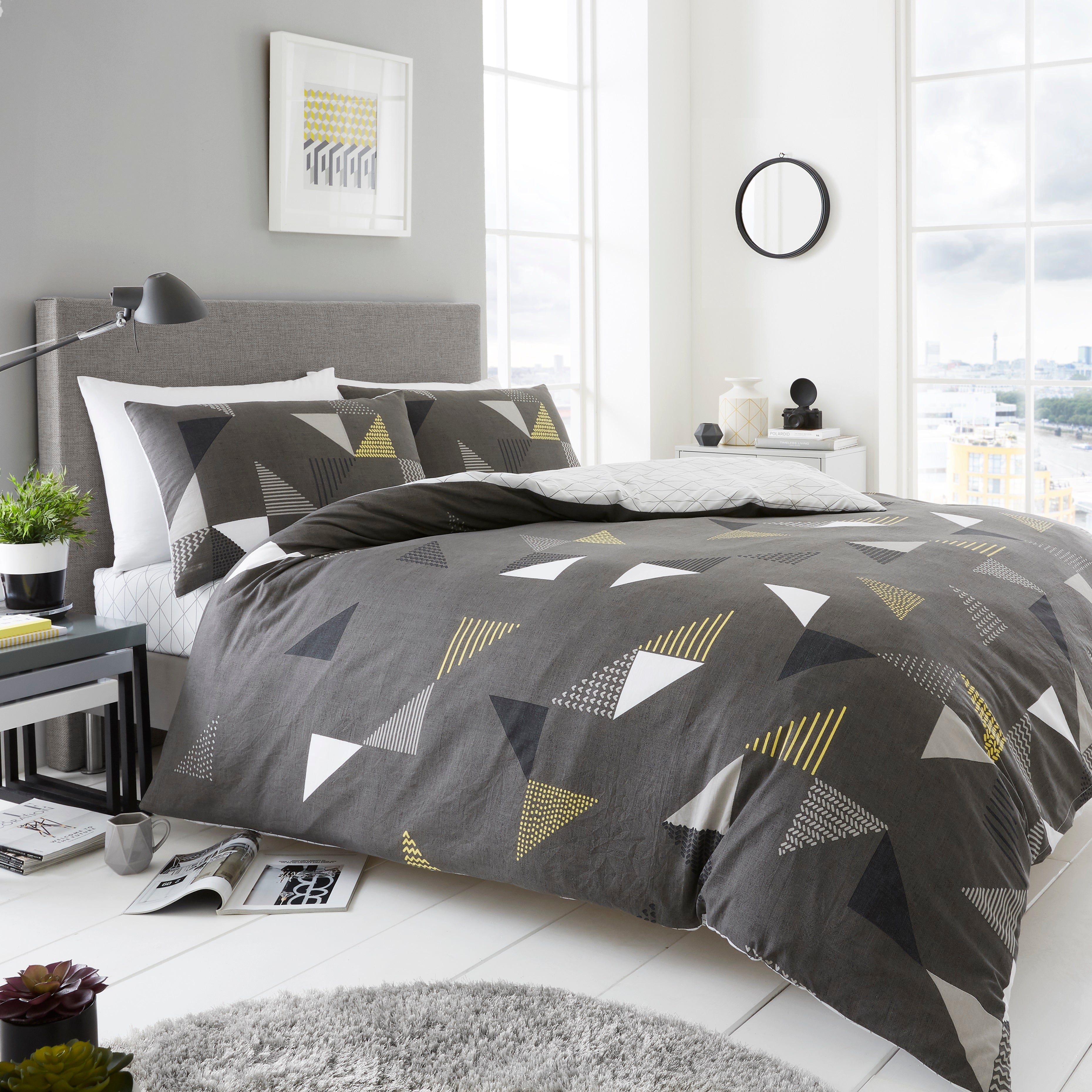 Marco Triangle Duvet Quilt Cover & Pillow Case Bedding Set Grey Purple